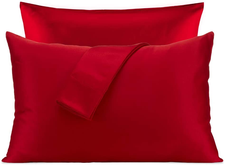 Medium-size Satin Pillow Luxury Bag Shaper in Red / Satin 