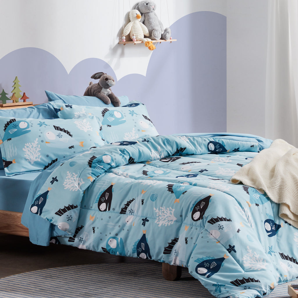 Light Blue Little Fish Kids Comforter Set Printed Kids Bedding Set.